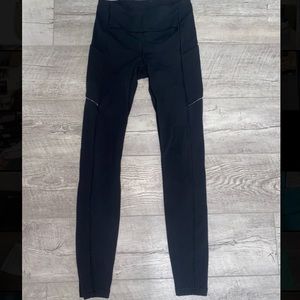 Black lululemon leggings
